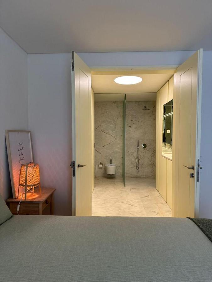 Luxuoso Quarto Com Banheiro Privativo No Centro De Habitación en casa particular